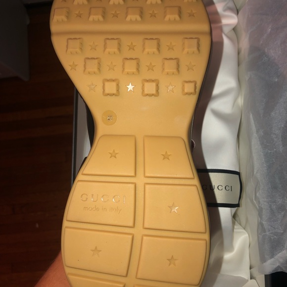 Brand New Gucci Sneakers size 41 (US size 8) - Picture 2 of 6